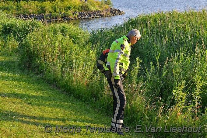 Mediaterplaatse fiets langs water Toolenburgplas gevonden hoofddorp 19062018 Image00005