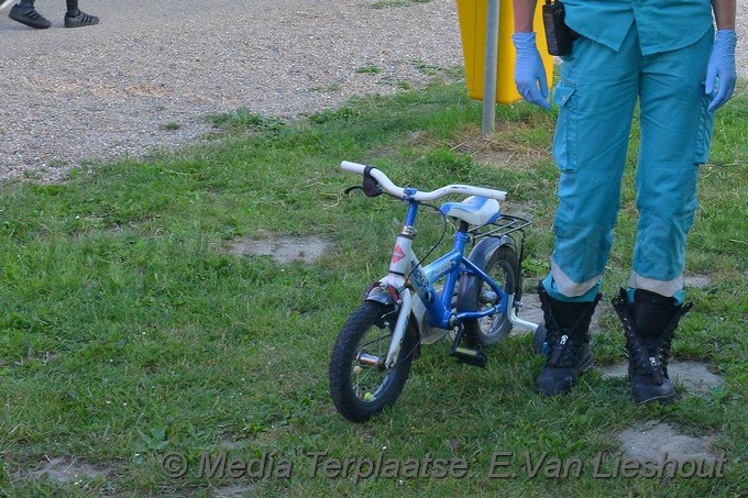 Mediaterplaatse fiets langs water Toolenburgplas gevonden hoofddorp 19062018 Image00010