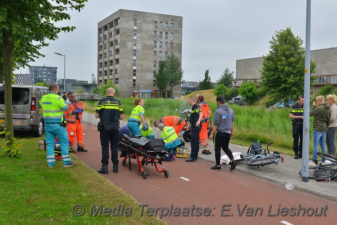 Mediaterplaatse zwaar ongeval scooter scooter hoofddorp 25062018 Image00005