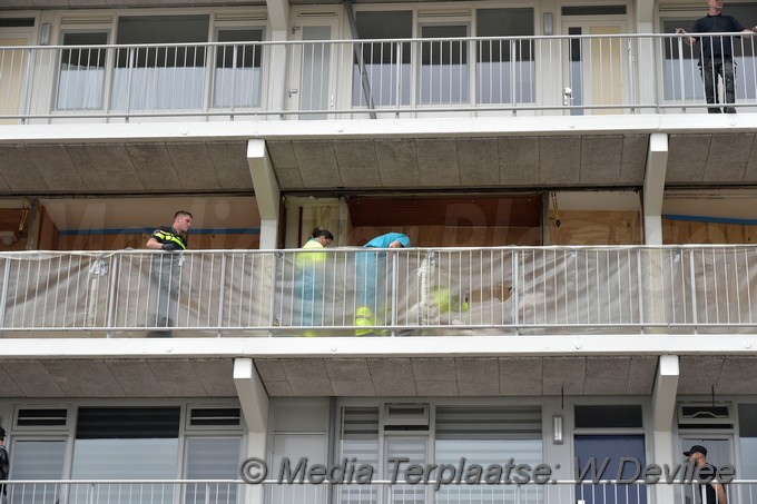 Mediaterplaatse man onder betonnen plaat leiden 27062018 Image00108