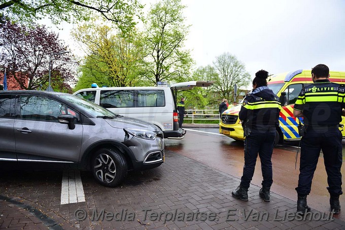 Mediaterplaatse ongeval scooter auto hoofdweg hdp 03052017 Image00004