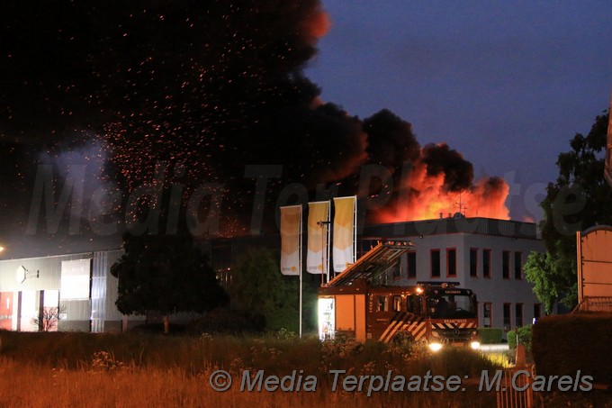 Mediaterplaatse grote brand de kwakel 05052017 Image00007