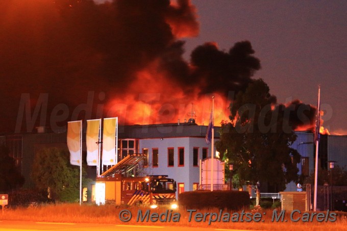 Mediaterplaatse grote brand de kwakel 05052017 Image00008