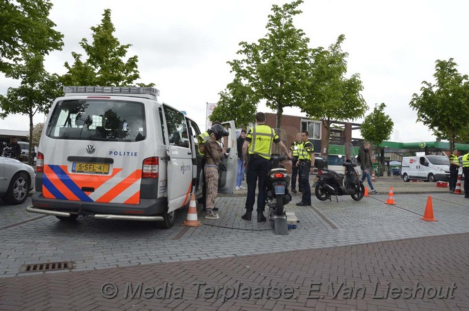 Mediaterplaatse grote politie controle 18052017 Image00003