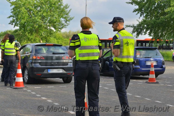 Mediaterplaatse grote politie controle 18052017 Image00012
