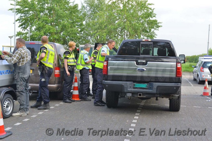 Mediaterplaatse grote politie controle 18052017 Image00015