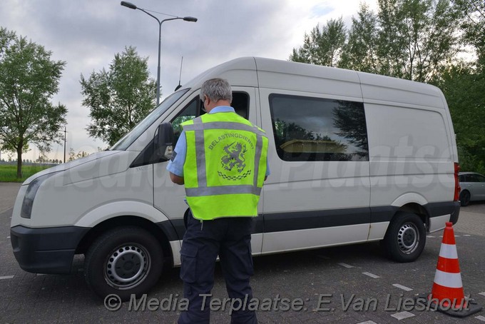 Mediaterplaatse grote politie controle 18052017 Image00021