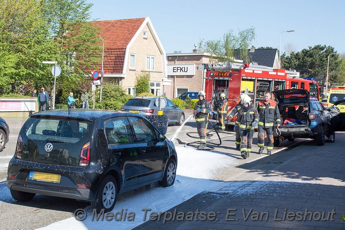 Mediaterplaatse auto brand hillegom 04052018 Image00002