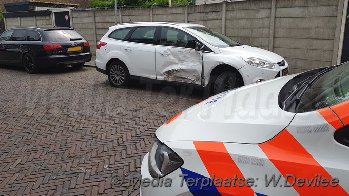 Mediaterplaatse auto geramt in parkeervak leiden 13052018 Image00005