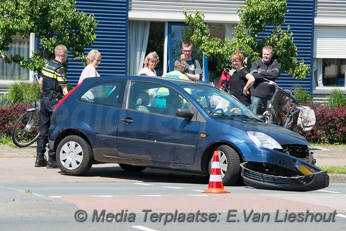 Mediaterplaatse Auto klapt op licht mast in nvp 14052018 Image00001