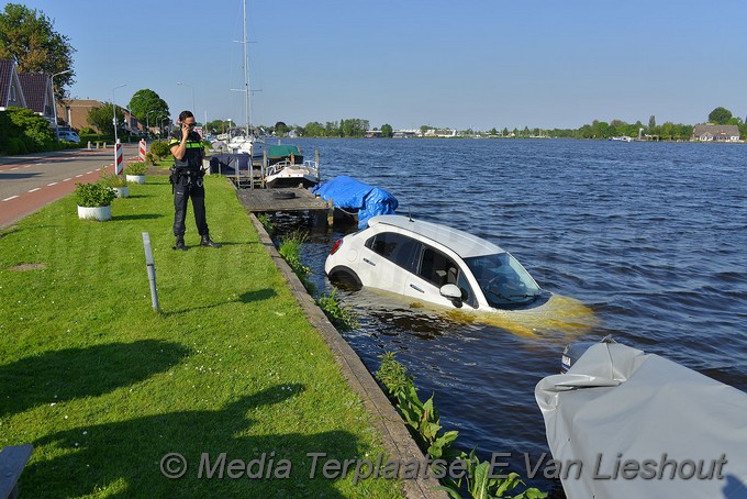 Mediaterplaatse auto te water rijsenhout 14052018 Image00001