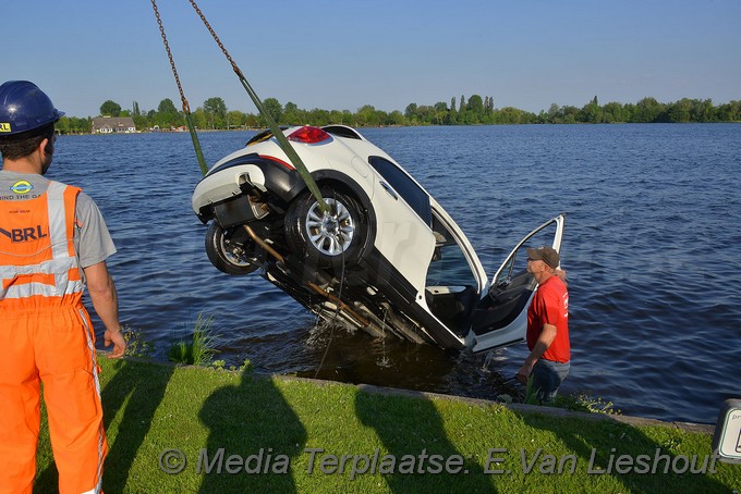 Mediaterplaatse auto te water rijsenhout 14052018 Image00005