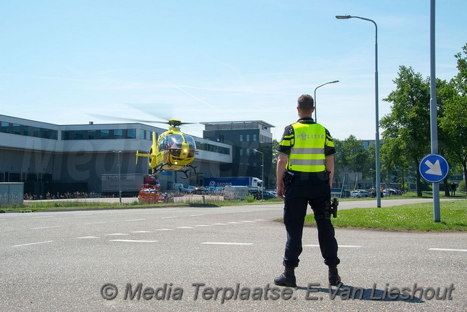 Mediaterplaatse hoogwerker Douglassingel schiphol rijk 14052018 Image00014