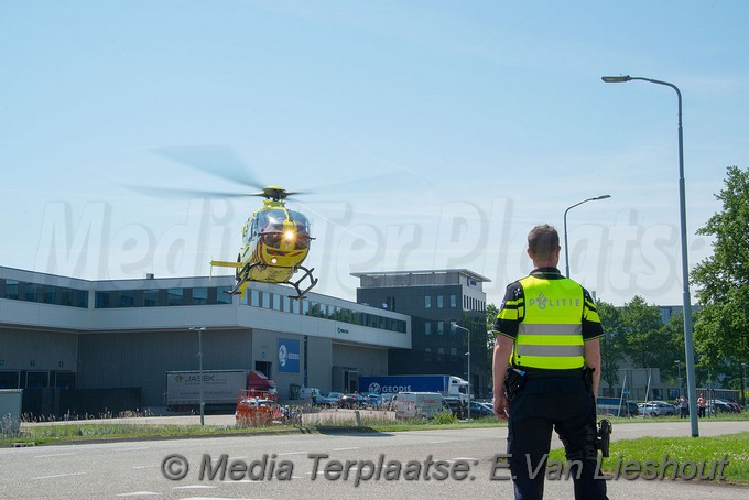 Mediaterplaatse hoogwerker Douglassingel schiphol rijk 14052018 Image00015