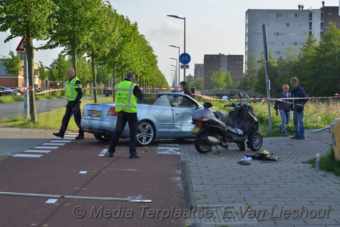 Mediaterplaatse ongeval motor zwaar Waddeweg hoofddorp 16052018 Image00014