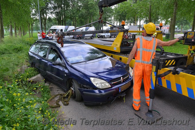 Mediaterplaatse ongeval auto klapt op biggerug hoofddorp 27052018 Image00018