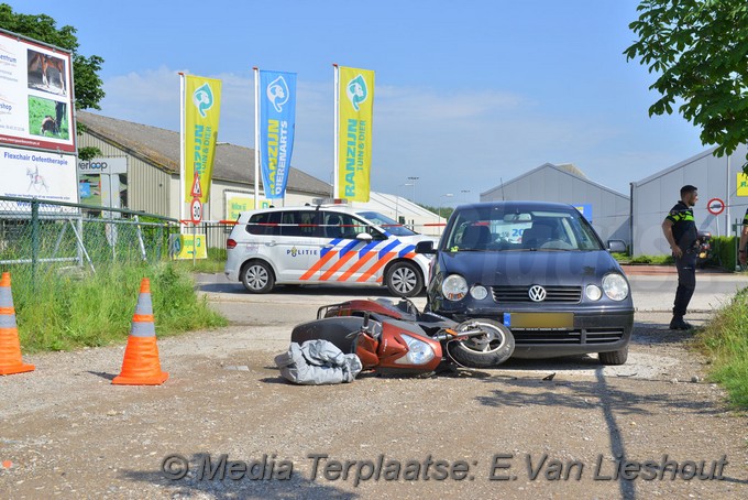 Mediaterplaats ongeval auto sooter nvp ijweg 31052018 Image00001