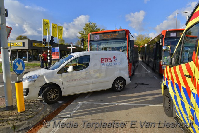 mediaterplaatse ongeval letsel lijnbus hoofddorp 02112018 Image00004