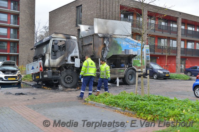 mediaterplaatse vrachtwagen brand en 3 personen auto s hoofddorp 20112018 Image00009