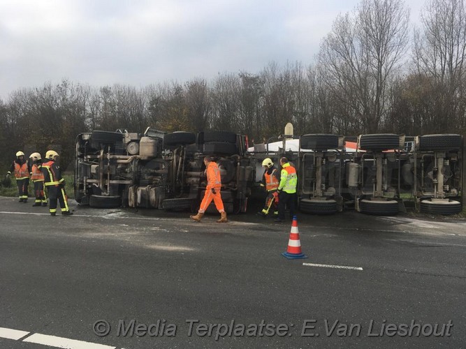 mediaterplaatse vrachtwagen met beton om n11 ldn 27112018 Image00003