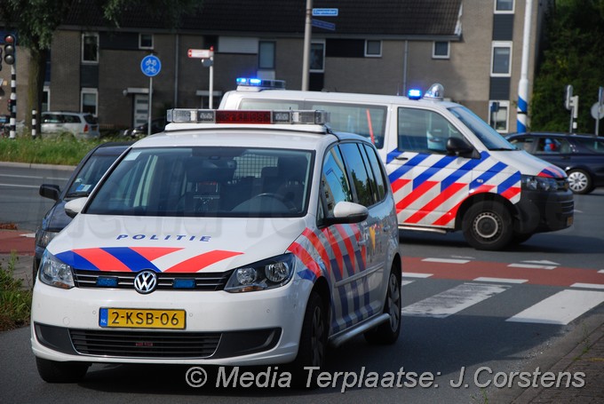 Mediaterplaatse auto tegen vrachtwagen leiderdorp 01082016 Image00005