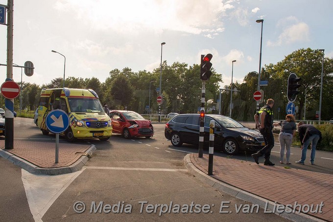 Mediaterplaatse ongeval hoofdweg hoofddorp 22082016 Image00002