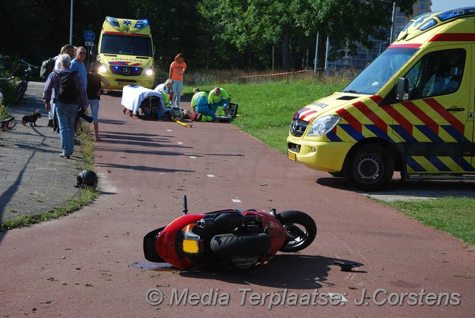 Mediaterplaatse ongeval scooter fietser gooimeerlaan ldn 30082016 Image00002