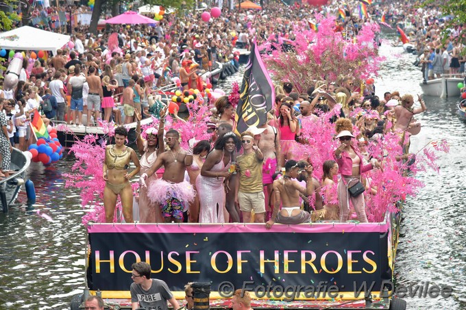 Mediaterplaatse Gay parade Amsterdam 04082018 Image00012