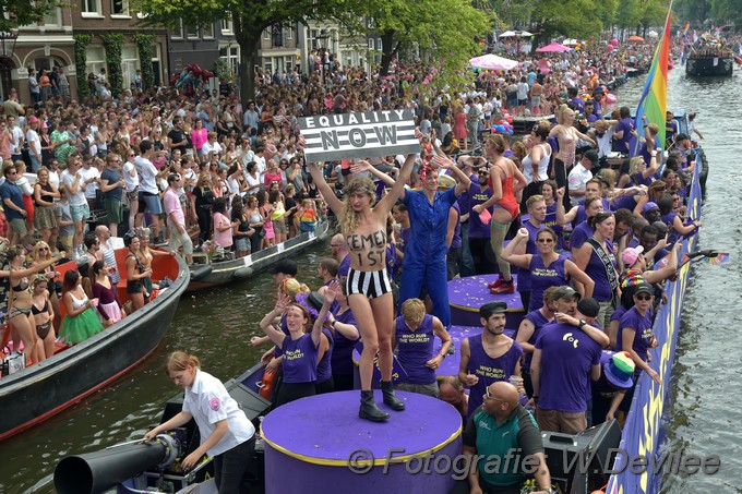Mediaterplaatse Gay parade Amsterdam 04082018 Image00018