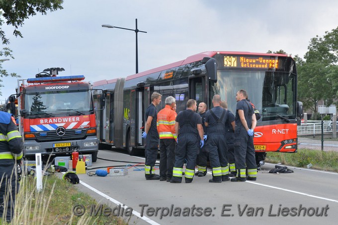 Mediaterplaatse scooter klapt op lijnbus hoofddorp 13082018 Image00012