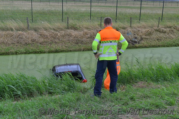 Mediaterplaatse auto te water rijsenhout 18082018 Image00007