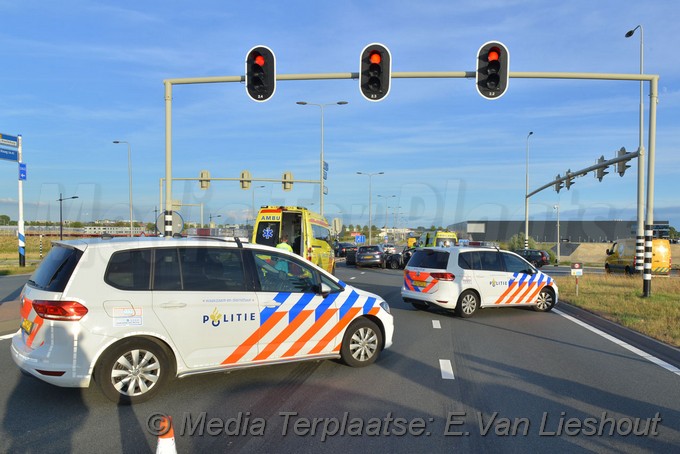 Mediaterplaatse ongeval Rozenburg N201 met letsel 20082018 Image00001