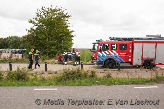 Mediaterplaatse ongeval gevaarlijkestof vrachtwagen chauffeur hoofddorp 27082018 Image00001