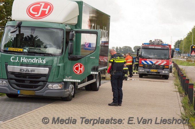 Mediaterplaatse ongeval gevaarlijkestof vrachtwagen chauffeur hoofddorp 27082018 Image00003