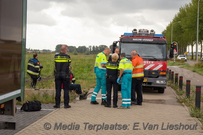 Mediaterplaatse ongeval gevaarlijkestof vrachtwagen chauffeur hoofddorp 27082018 Image00005