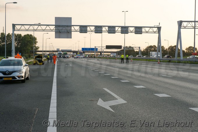 Mediaterplaatse zwaar ongeval a4 rechts hoofddorp 30082018 Image00013