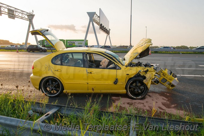 Mediaterplaatse zwaar ongeval a4 rechts hoofddorp 30082018 Image00016