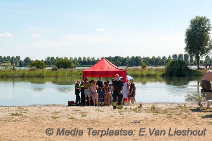 Mediaterplaatse jongen gevonden bodem plas hdp 15072018 Image00006