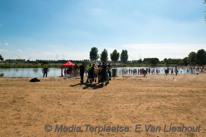 Mediaterplaatse jongen gevonden bodem plas hdp 15072018 Image00007