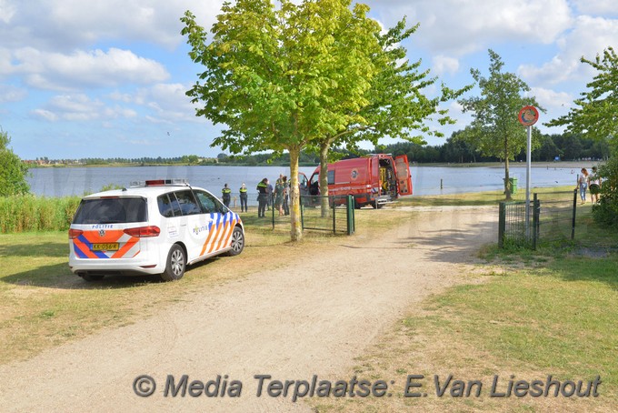 Mediaterplaatse zwemmers zoek toolenburgplas hoofddorp 17072018 Image00001