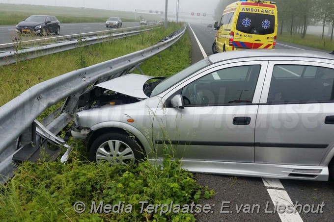 Mediaterplaatse ongeval auto a4 nieuw vennep 04062016 Image00006