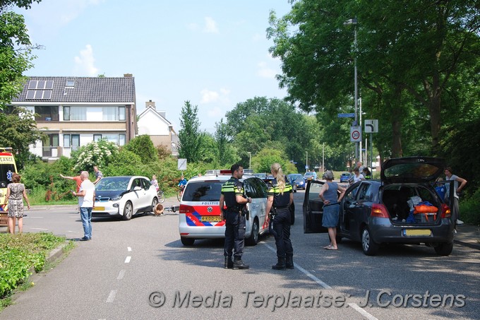 Mediaterplaatse ongeval auto fietsers ldp 04062016 Image00003