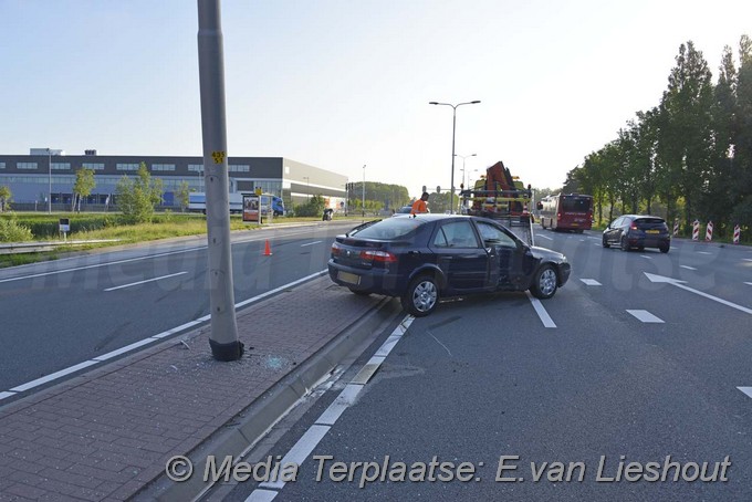Mediaterplaatse ongeval fokkerweg oudemeer 06062016 Image00006