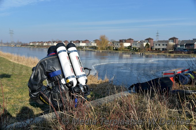 MediaTerplaatse ijsduiken brandweer leiden 02032018 Image00018