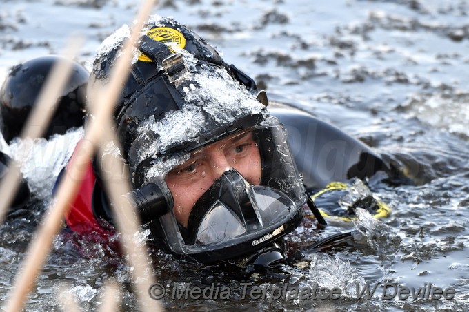 MediaTerplaatse ijsduiken brandweer leiden 02032018 Image00103