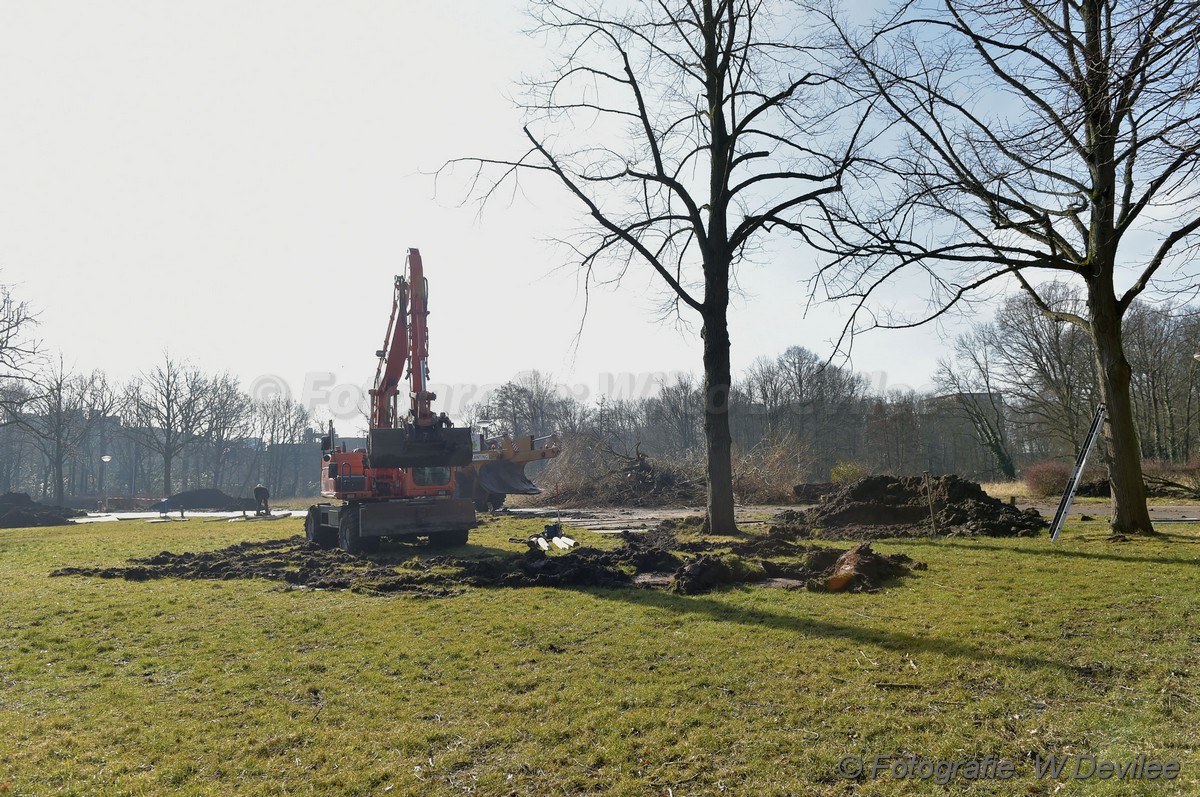 MediaTerplaatse bomen verplaatst ivm nieuwbouw ldn 05032018 Image00208