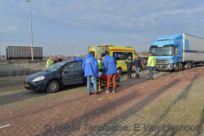 MediaTerplaatse ongeval met vrachtwagen rozenburg 07032018 Image00006