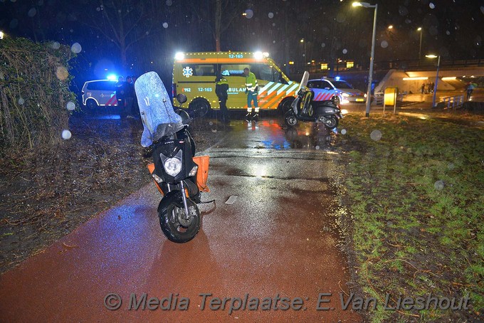 Mediaterplaatse ongeval met twee scooters hoofddorp 07032018 Image00002