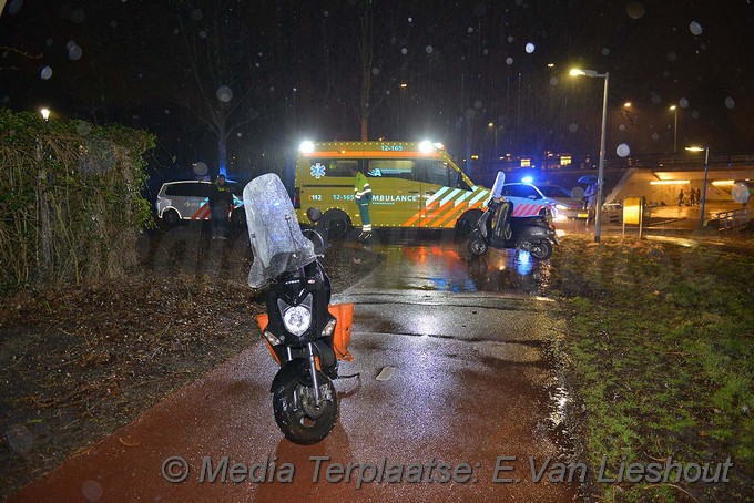 Mediaterplaatse ongeval met twee scooters hoofddorp 07032018 Image00003