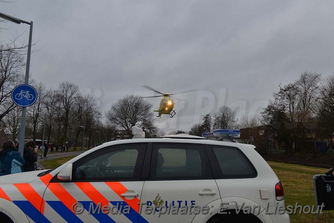 Mediaterplaatse ongeval zwaar fietser kruisweg hoofddorp 08032018 Image00015